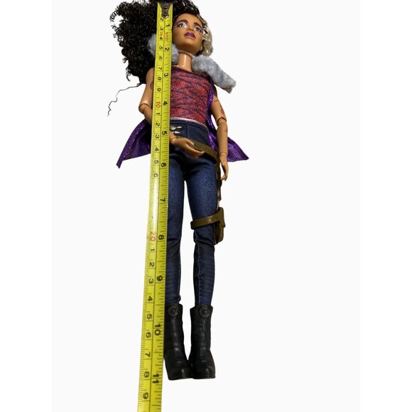 Mattel Disneys Zombies 2, Willa Lykensen Werewolf doll Wearing Rocker Outfit - Picture 7 of 11